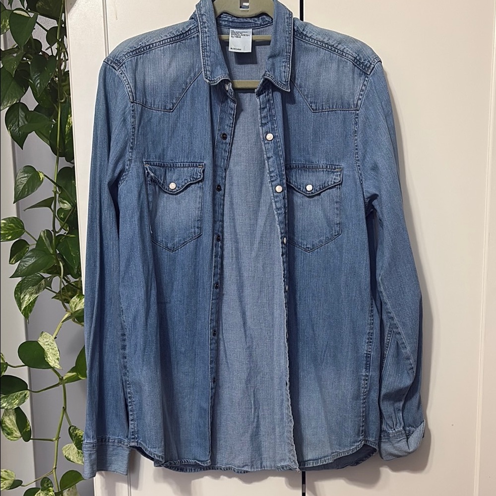H&M Light Blue Denim Button-Up Shirt